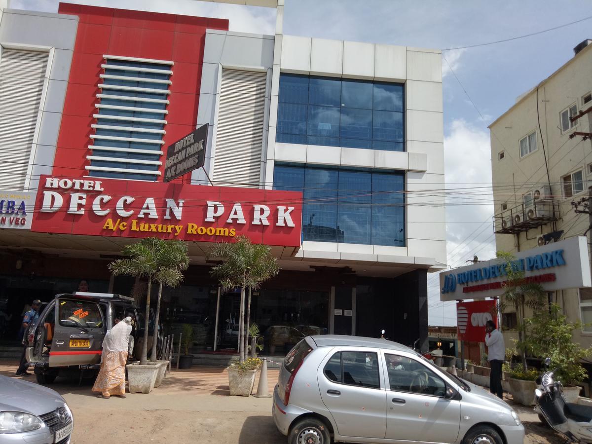 Hotel Deccan Park 하이데라바드 외부 사진