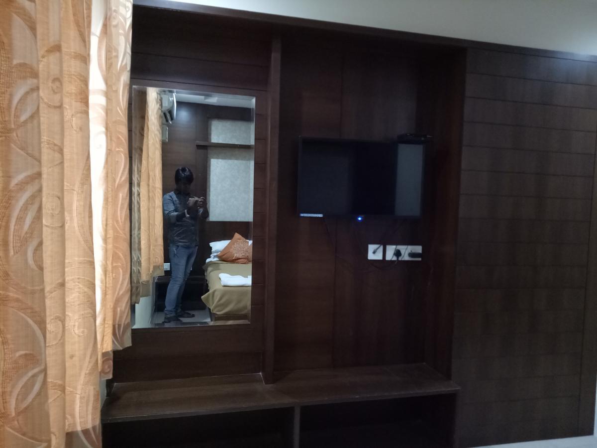 Hotel Deccan Park 하이데라바드 외부 사진